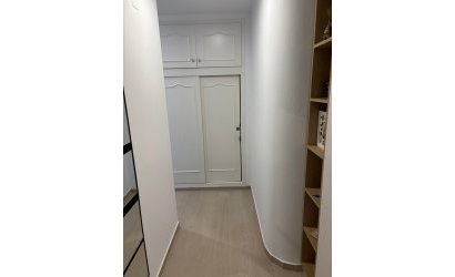 Revente - Apartment -
Torrevieja - Centro