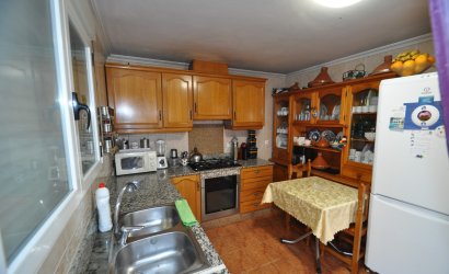 Herverkoop - Town House -
Pinoso - Inland