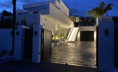 Resale - Villa -
El Chaparral - Inland