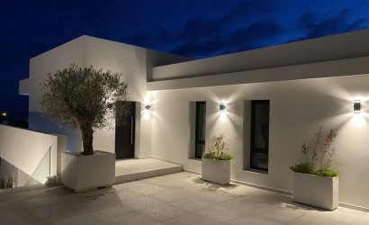 Resale - Villa -
El Chaparral - Inland