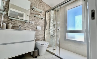 Reventa - Villa -
Villamartin - Costa Blanca