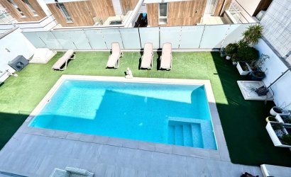 Reventa - Villa -
Villamartin - Costa Blanca