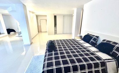 Reventa - Villa -
Villamartin - Costa Blanca