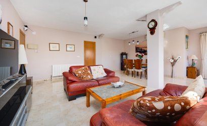 Reventa - Villa -
Orihuela Costa - Costa Blanca
