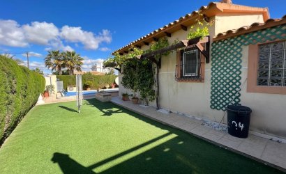 Herverkoop - Villa -
Cabo Roig - Costa Blanca