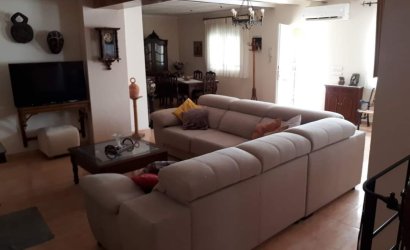 Revente - Villa -
Villena - Inland