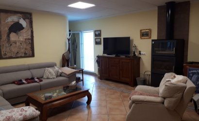 Revente - Villa -
Villena - Inland