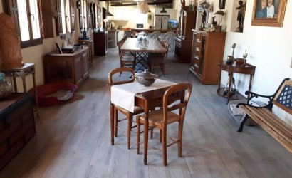 Revente - Villa -
Villena - Inland