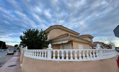 Reventa - Villa -
Torrevieja - Costa Blanca