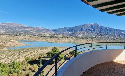 Herverkoop - Villa -
Vinuela - Inland