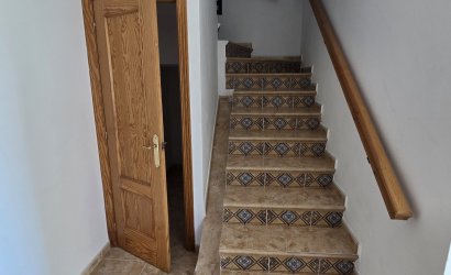 Resale - Villa -
Alcaucín - Inland