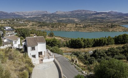 Herverkoop - Villa -
Vinuela - Inland