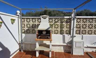 Reventa - Villa -
Vinuela - Inland