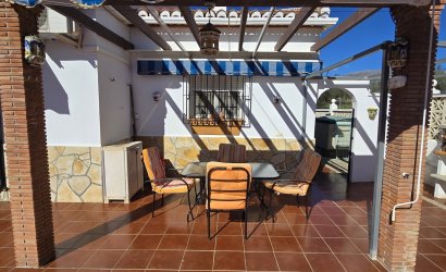 Reventa - Villa -
Vinuela - Inland