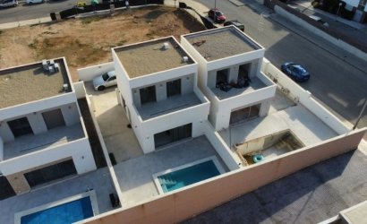 Resale - Villa -
Orihuela Costa - Costa Blanca