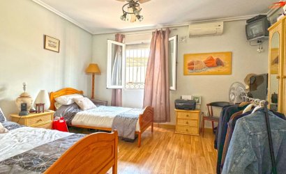 Herverkoop - Villa -
Torrevieja - Costa Blanca