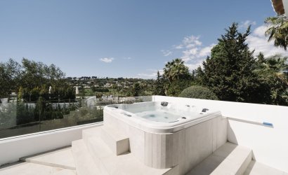 Herverkoop - Villa -
Nueva Andalucía - Costa del Sol