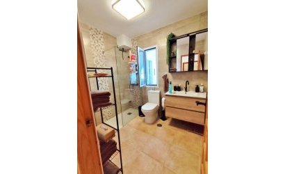 Herverkoop - Villa -
San Miguel de Salinas - Inland