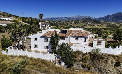 Herverkoop - Villa -
Vinuela - Inland