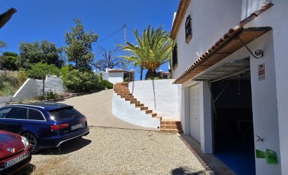 Herverkoop - Villa -
Vinuela - Inland