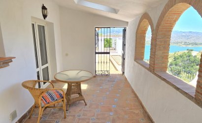 Herverkoop - Villa -
Vinuela - Inland