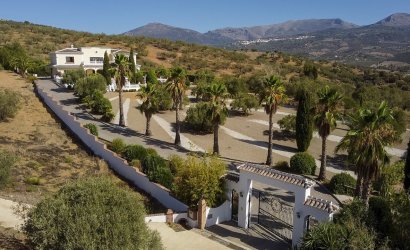 Herverkoop - Villa -
Vinuela - Inland