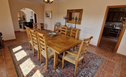 Herverkoop - Villa -
Vinuela - Inland