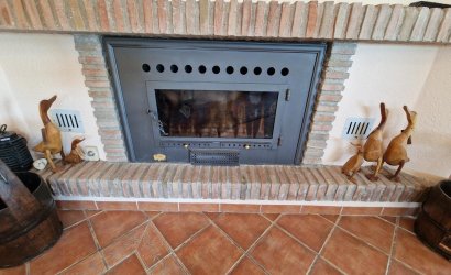 Herverkoop - Villa -
Vinuela - Inland