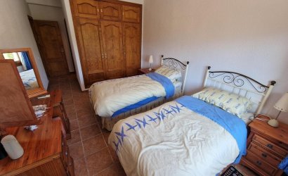 Herverkoop - Villa -
Vinuela - Inland