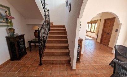 Herverkoop - Villa -
Vinuela - Inland