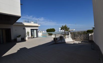 Herverkoop - Villa -
San Miguel de Salinas - Inland