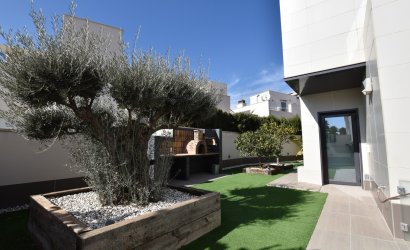 Herverkoop - Villa -
San Miguel de Salinas - Inland