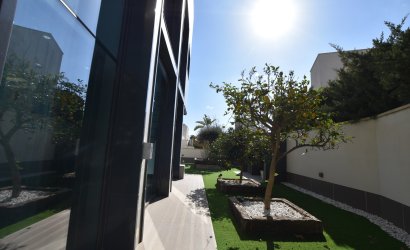 Herverkoop - Villa -
San Miguel de Salinas - Inland