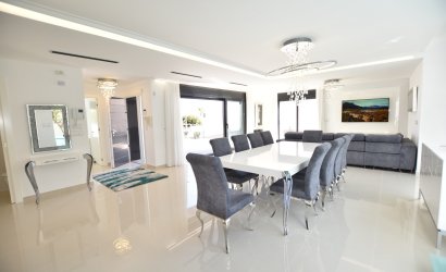 Herverkoop - Villa -
San Miguel de Salinas - Inland