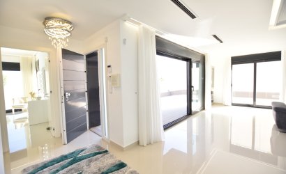 Herverkoop - Villa -
San Miguel de Salinas - Inland