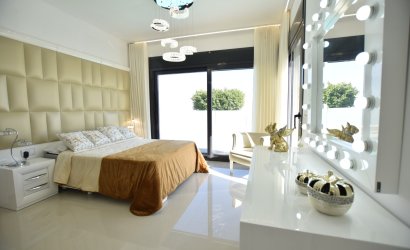 Herverkoop - Villa -
San Miguel de Salinas - Inland