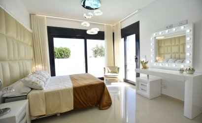 Herverkoop - Villa -
San Miguel de Salinas - Inland