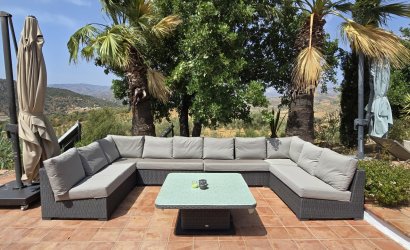 Reventa - Villa -
Vinuela - Inland