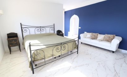 Herverkoop - Villa -
Orihuela Costa - Costa Blanca