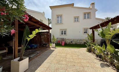 Revente - Villa -
Orihuela Costa - Costa Blanca