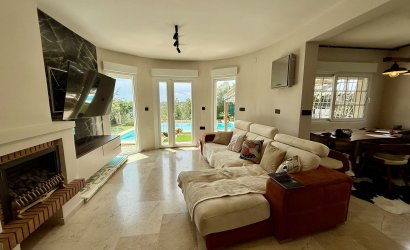 Revente - Villa -
Orihuela Costa - Costa Blanca