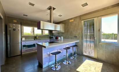 Reventa - Villa -
Yecla - Inland