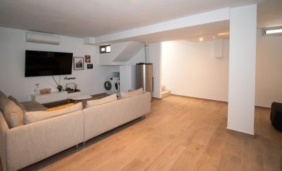 Herverkoop - Villa -
Orihuela Costa - Costa Blanca