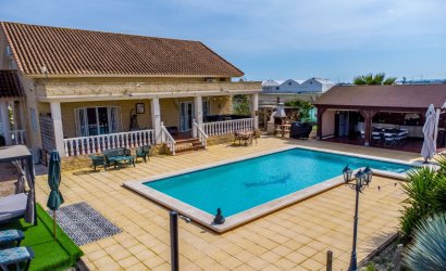 Herverkoop - Country House -
Cartagena