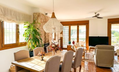 Herverkoop - Villa -
Alicante - Campoamor