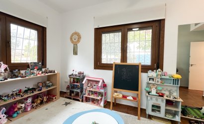 Herverkoop - Villa -
Alicante - Campoamor