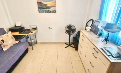 Herverkoop - Apartment -
Los Altos