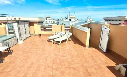 Herverkoop - Apartment -
Los Altos