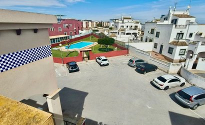 Herverkoop - Apartment -
Los Altos