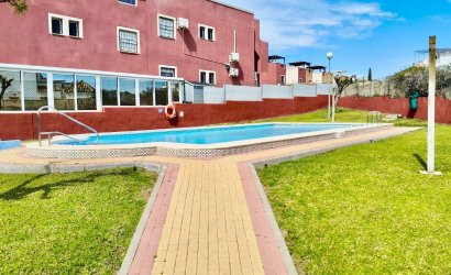 Herverkoop - Apartment -
Los Altos